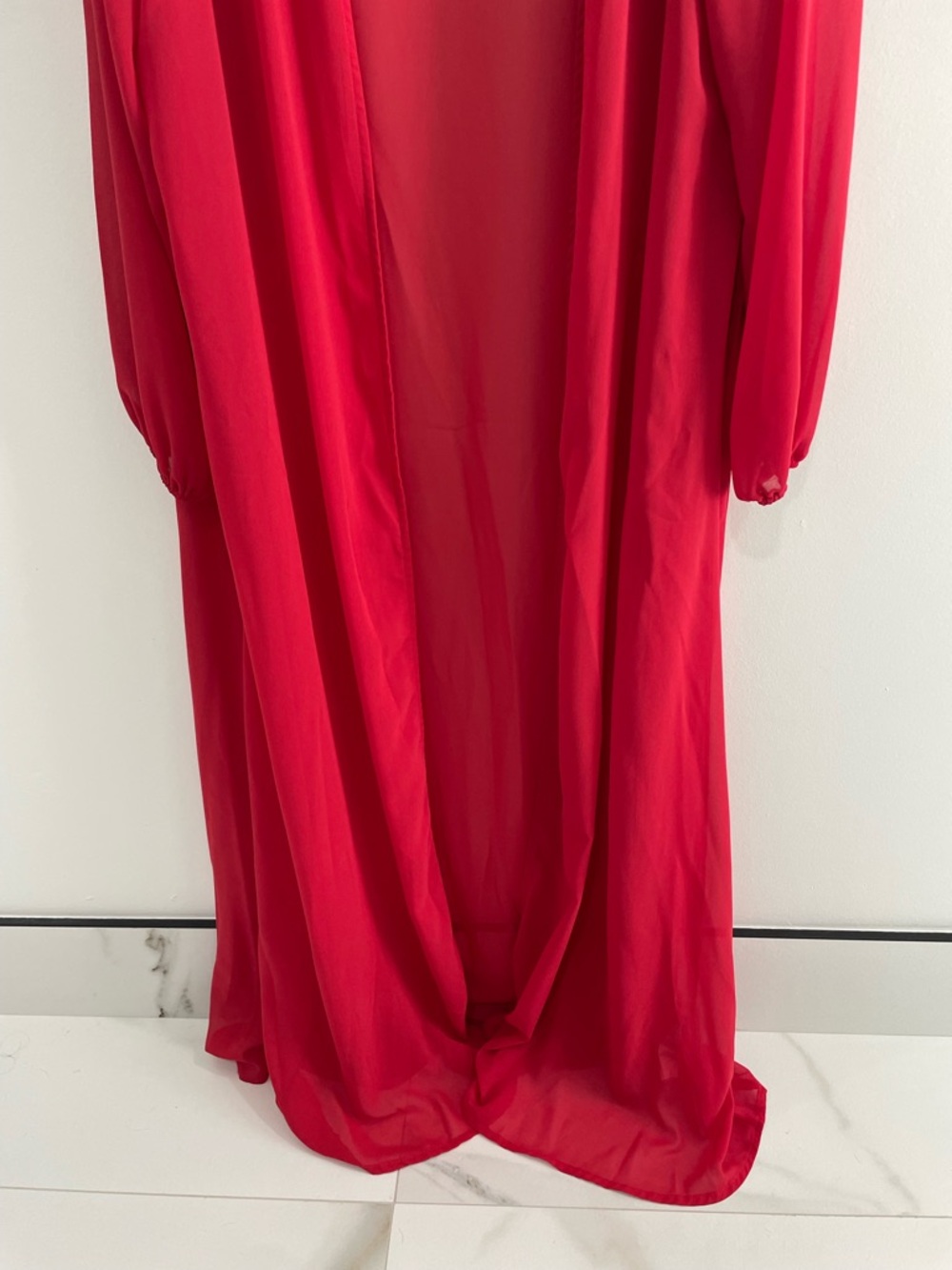 PrettyLittleThing Red Sheer Long Duster Robe - Picture 2 of 6